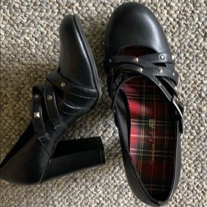 American Eagle shoes